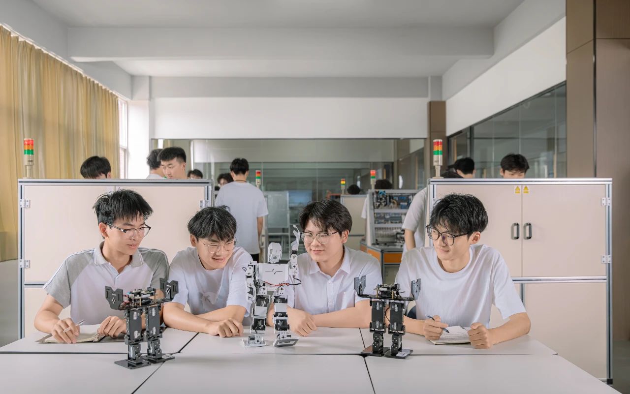 工业机器人技术教学模式